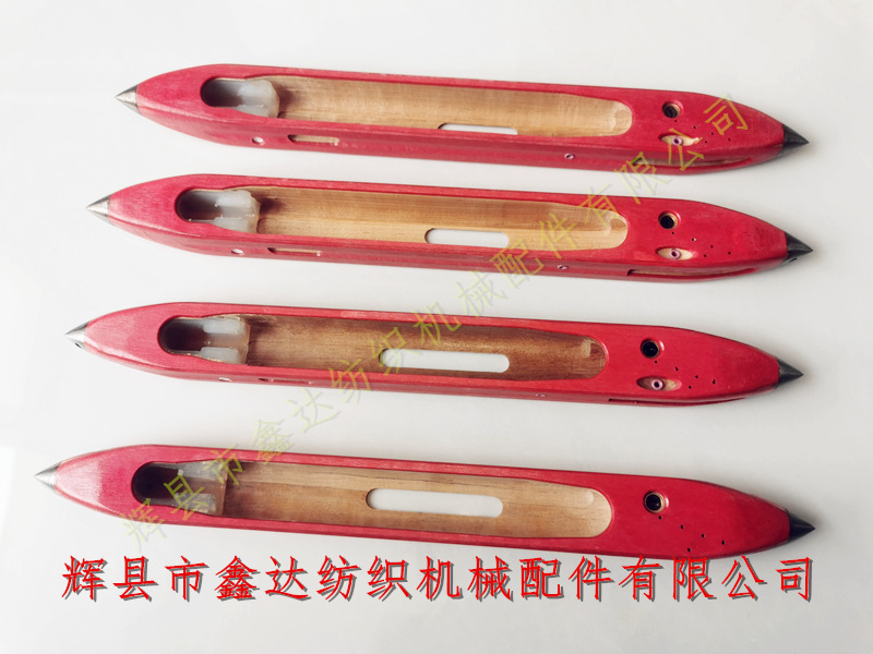 24# and 25# velvet looms with wooden shuttles